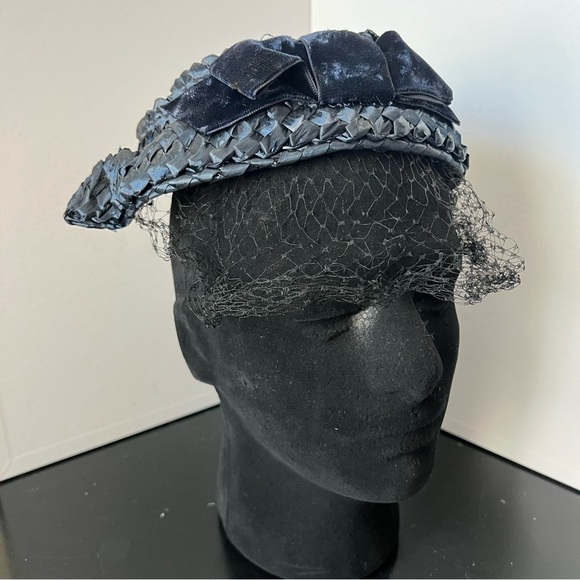 Vintage Retro Toni Leslie Braided Black Ladies Hat with Bow and Face Netting - Picture 2 of 12
